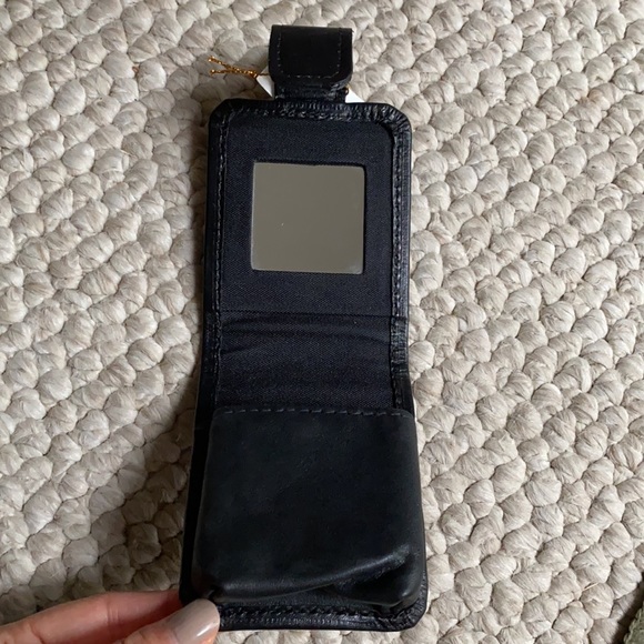 Lipstick Holder - Picture 2 of 3